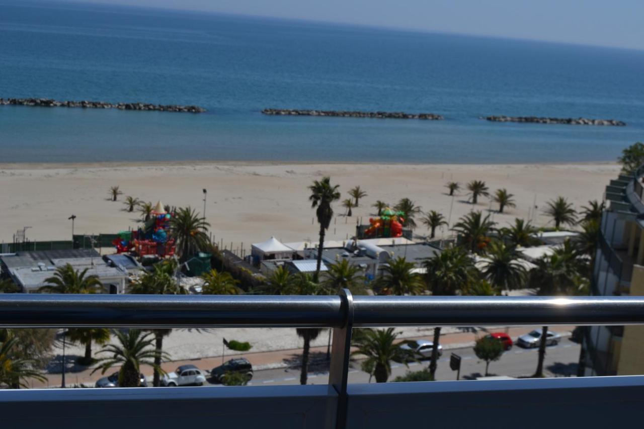 Fronte Mare Panoramico San Benedetto Διαμέρισμα Σαν Μπενεντέτο ντελ Τρόντο Εξωτερικό φωτογραφία