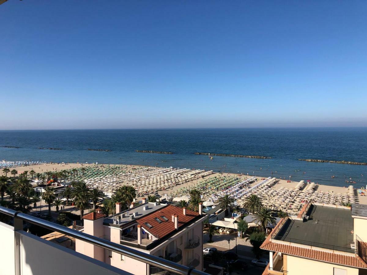 Fronte Mare Panoramico San Benedetto Διαμέρισμα Σαν Μπενεντέτο ντελ Τρόντο Εξωτερικό φωτογραφία